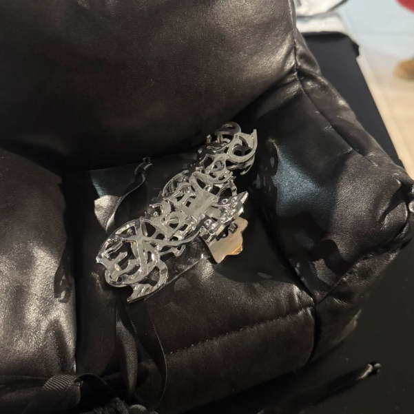 EXO - REVERXE HAIR CLAW CLIP