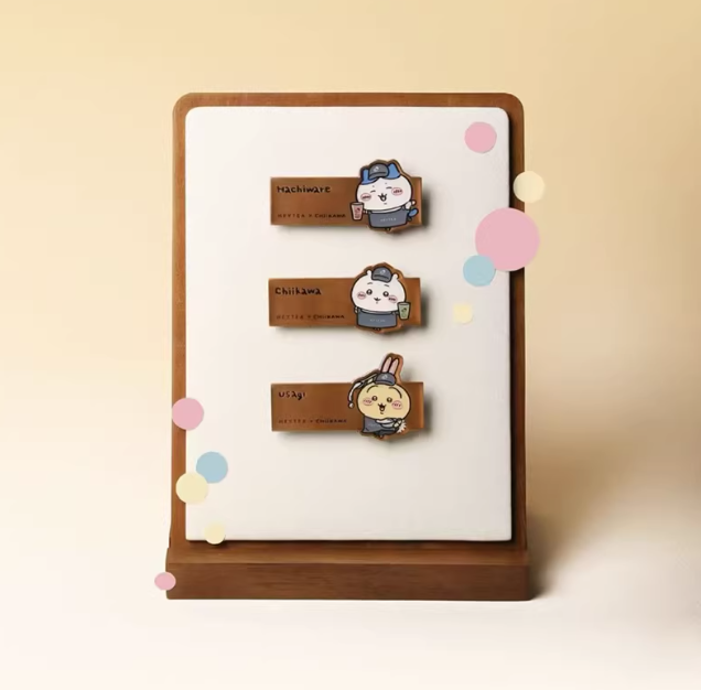 Chiikawa - Heytea Co Branded Metal Badge