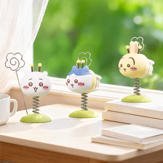 Chiikawa - Little Bee Shaking Car Ornament