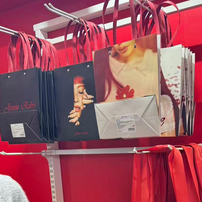 Jennie × Miniso - Stickers, Hair Clips, Gift Bags, Badges