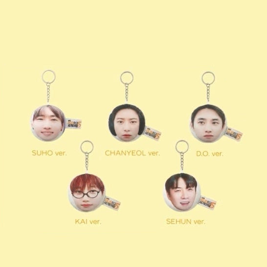 【Pre-Order】EXO - Travel The World On A Ladder Portrait Pendant